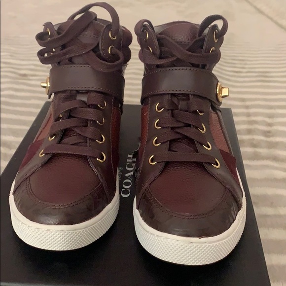 NWOT Coach Pembroke Sneakers - Picture 1 of 8